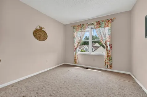 40 Spruce Ridge Drive Fishkill NY 12524