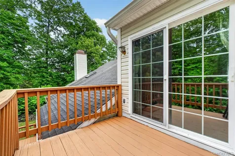 40 Spruce Ridge Drive Fishkill NY 12524