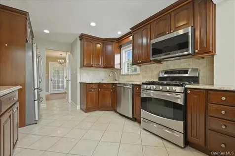 225 Crocus Avenue Floral Park NY 11001