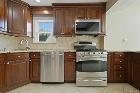 225 Crocus Avenue Floral Park NY 11001