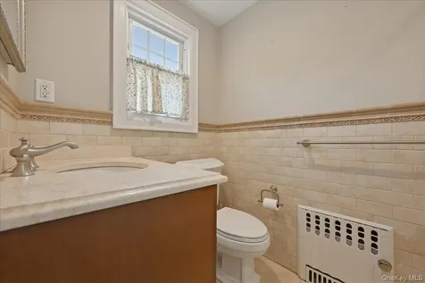 225 Crocus Avenue Floral Park NY 11001