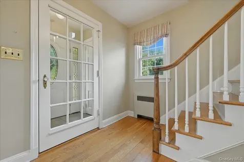 225 Crocus Avenue Floral Park NY 11001