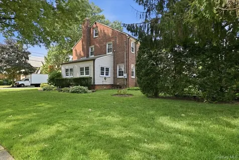 225 Crocus Avenue Floral Park NY 11001