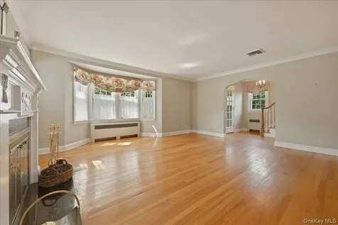 225 Crocus Avenue Floral Park NY 11001