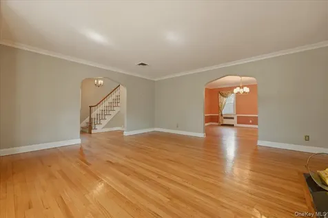 225 Crocus Avenue Floral Park NY 11001