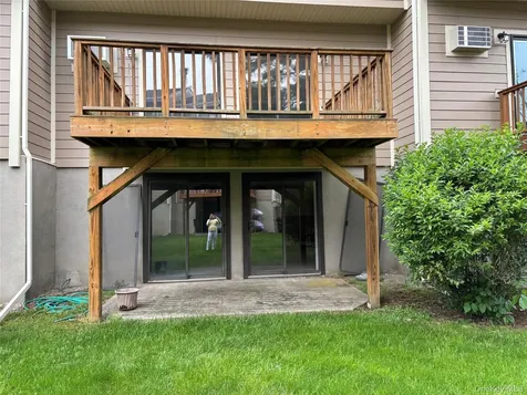 5202 Chelsea Cove N Hopewell Junction NY 12533