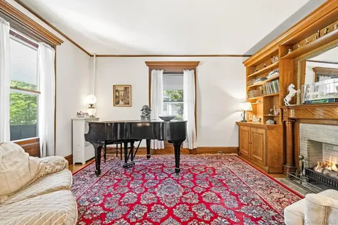 13 Ridgeview Avenue White Plains NY 10606