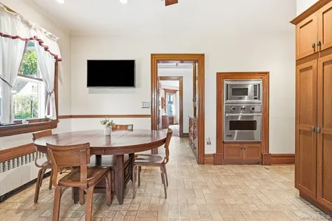 13 Ridgeview Avenue White Plains NY 10606