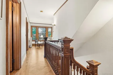 13 Ridgeview Avenue White Plains NY 10606