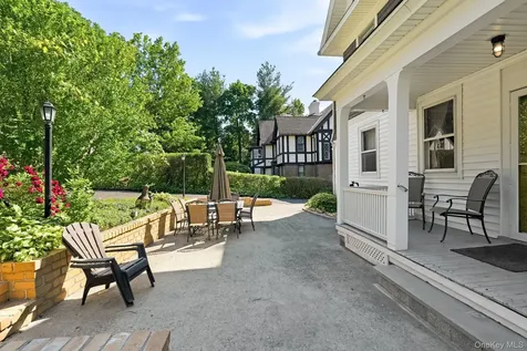 13 Ridgeview Avenue White Plains NY 10606
