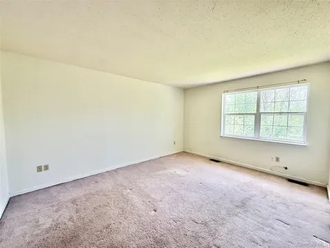12 Evergreen Way Pawling NY 12564