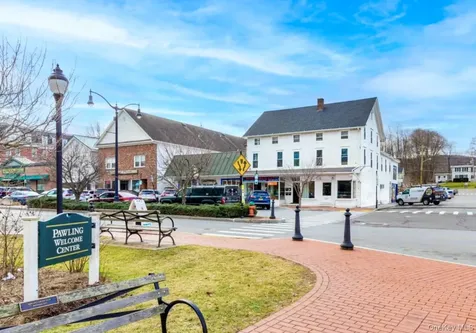12 Evergreen Way Pawling NY 12564
