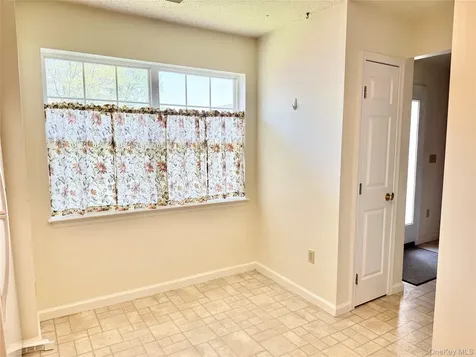 12 Evergreen Way Pawling NY 12564