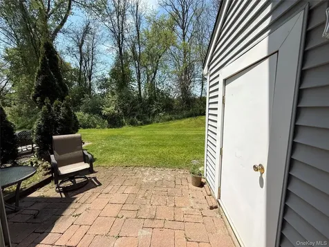 12 Evergreen Way Pawling NY 12564
