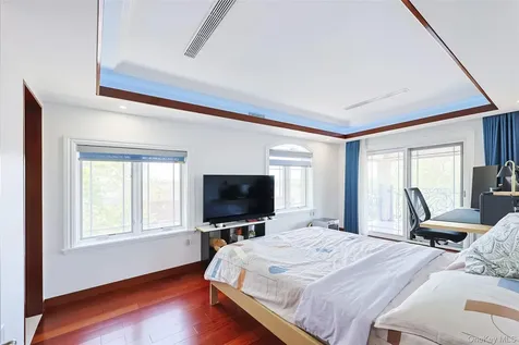 21-20 Francis Lewis Boulevard Whitestone NY 11357