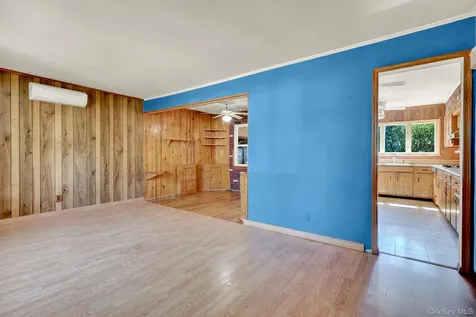 1456 Peters Boulevard Bay Shore NY 11706
