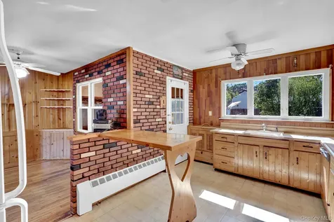 1456 Peters Boulevard Bay Shore NY 11706