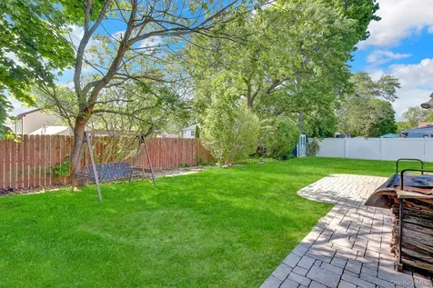 1456 Peters Boulevard Bay Shore NY 11706