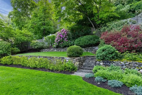 33 Oliphant Avenue Dobbs Ferry NY 10522