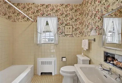 33 Oliphant Avenue Dobbs Ferry NY 10522