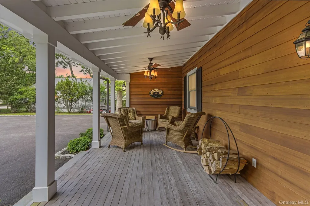 345 Bartley Road Mattituck NY 11952