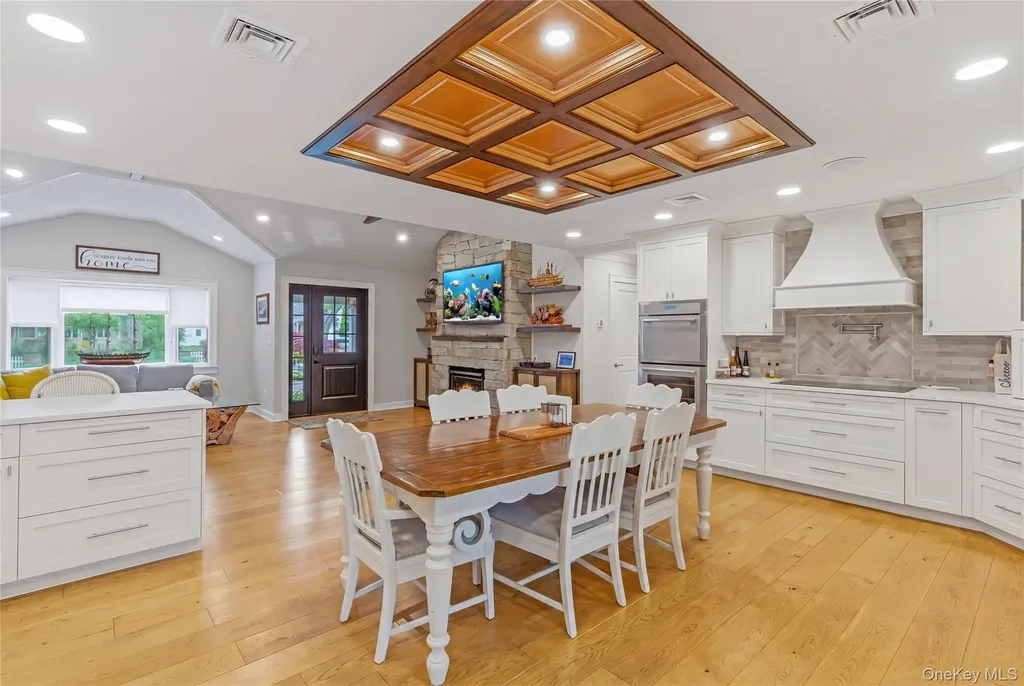 345 Bartley Road Mattituck NY 11952