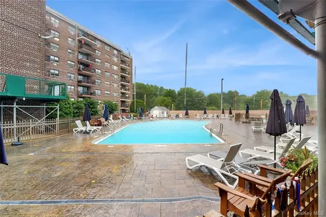 100 Diplomat Drive Mount Kisco NY 10549