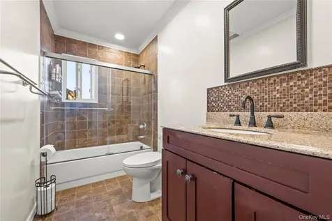 361 Nevada Street Lindenhurst NY 11757