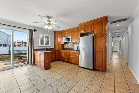 361 Nevada Street Lindenhurst NY 11757