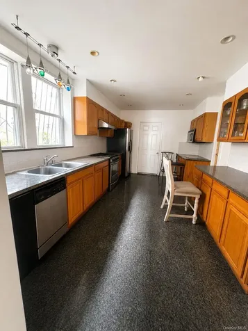 2536 Davidson Avenue Bronx NY 10468