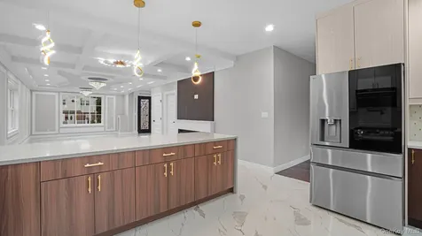 17 Hommell Street S Valley Stream NY 11580