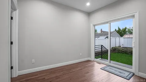17 Hommell Street S Valley Stream NY 11580