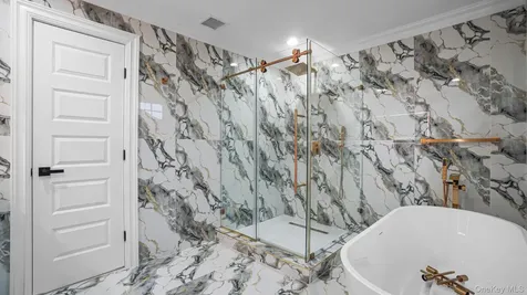 17 Hommell Street S Valley Stream NY 11580