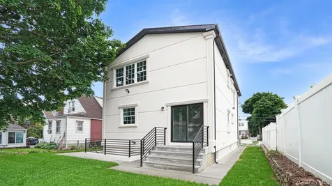 17 Hommell Street S Valley Stream NY 11580