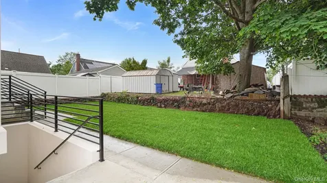 17 Hommell Street S Valley Stream NY 11580