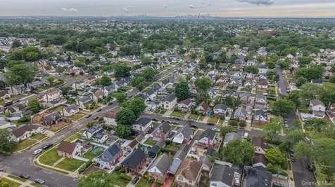 17 Hommell Street S Valley Stream NY 11580