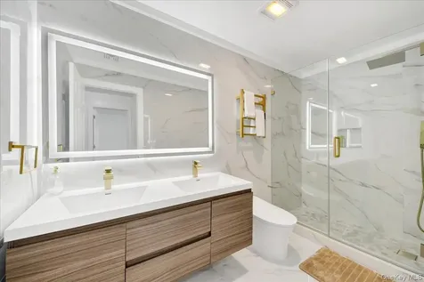 12 Drake Place Yonkers NY 10710