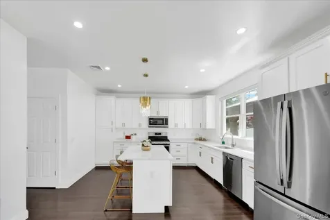 12 Drake Place Yonkers NY 10710