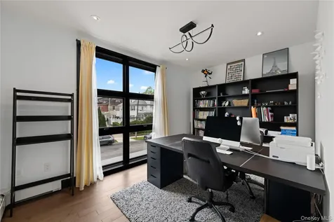 166-15 35th Avenue Flushing NY 11358