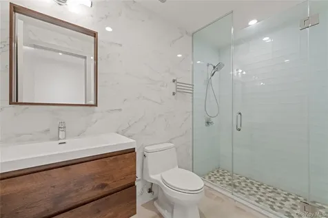 166-15 35th Avenue Flushing NY 11358