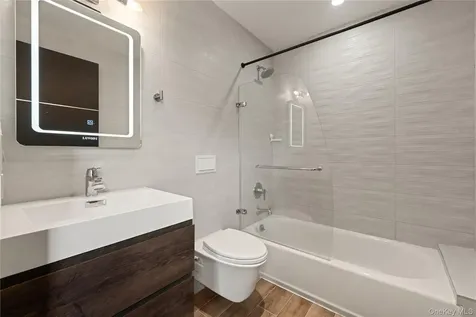 166-15 35th Avenue Flushing NY 11358