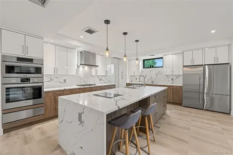 166-15 35th Avenue Flushing NY 11358