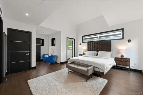 166-15 35th Avenue Flushing NY 11358