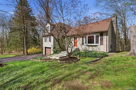 307 Old Kingston Road New Paltz NY 12561