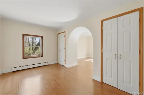 307 Old Kingston Road New Paltz NY 12561