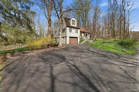 307 Old Kingston Road New Paltz NY 12561