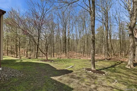 307 Old Kingston Road New Paltz NY 12561