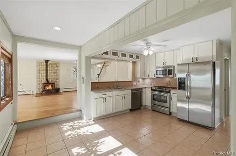 307 Old Kingston Road New Paltz NY 12561
