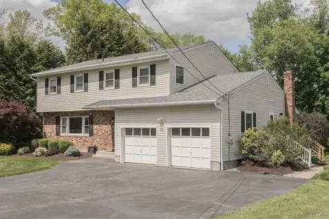 12 Midland Avenue Central Valley NY 10917
