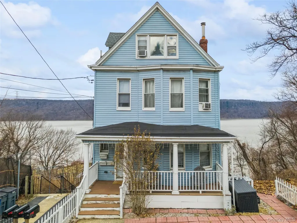 785 Warburton Avenue Yonkers NY 10701